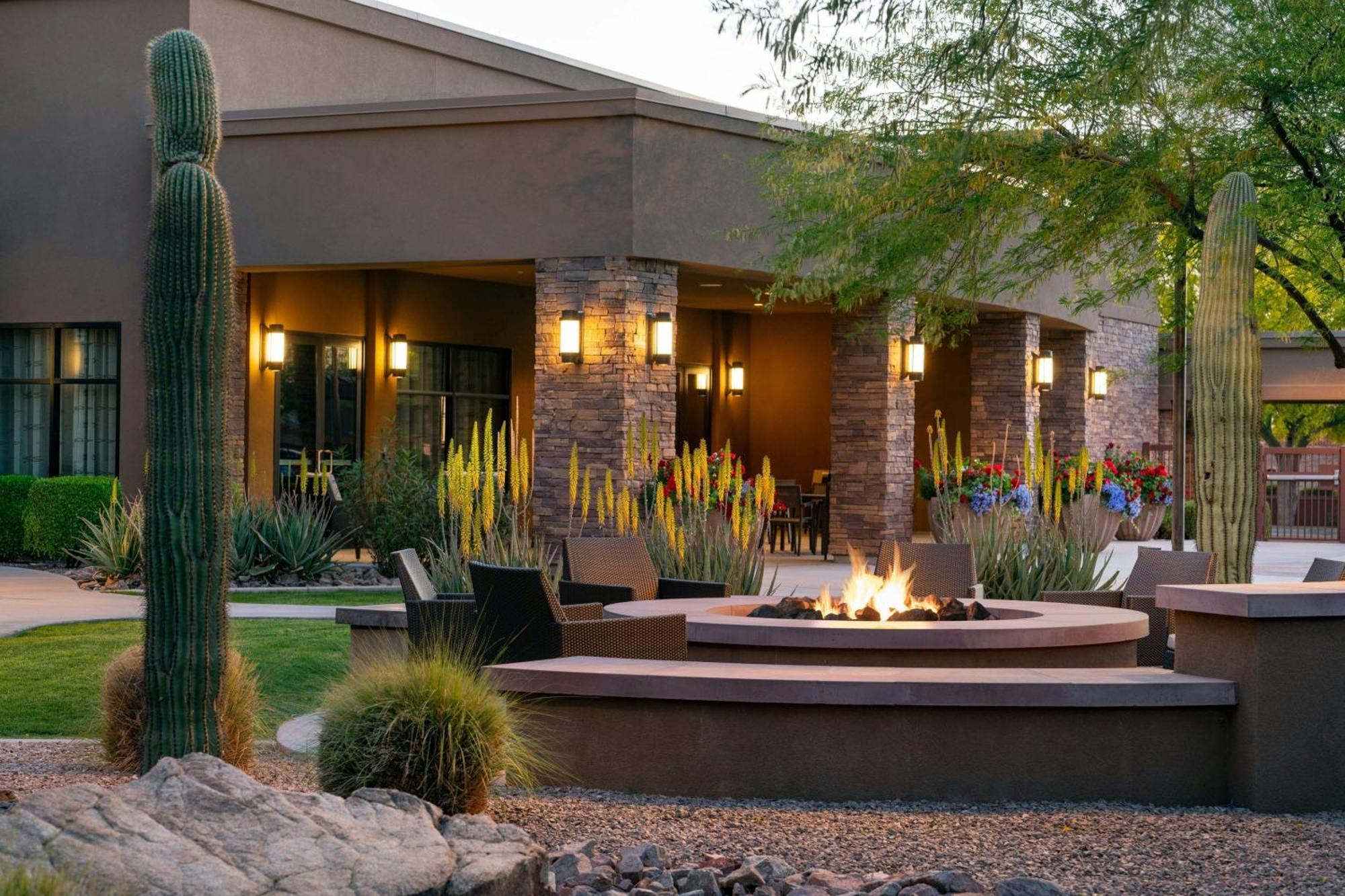 Courtyard By Marriott Scottsdale Salt River Dış mekan fotoğraf